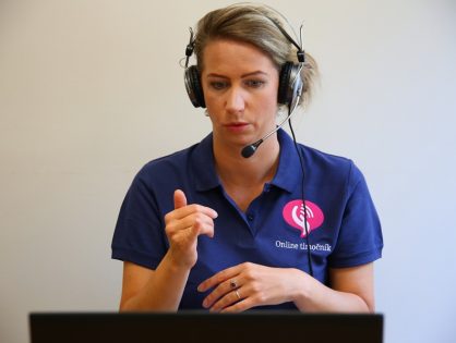 Počas testovania obyvateľov predlžujeme služby Online tlmočníka