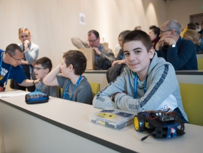 Podporili sme 243 škôl, ktoré získali grant na zakúpenie micro:bitov